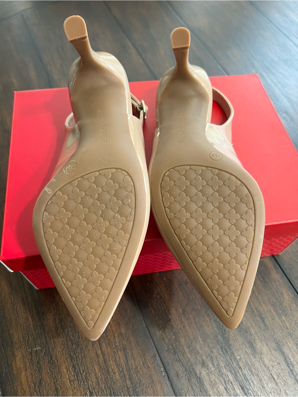 Kelly & Katie New Evansh Patent Nude Slingback Pump Size 7M Versatile Style - Picture 4 of 5